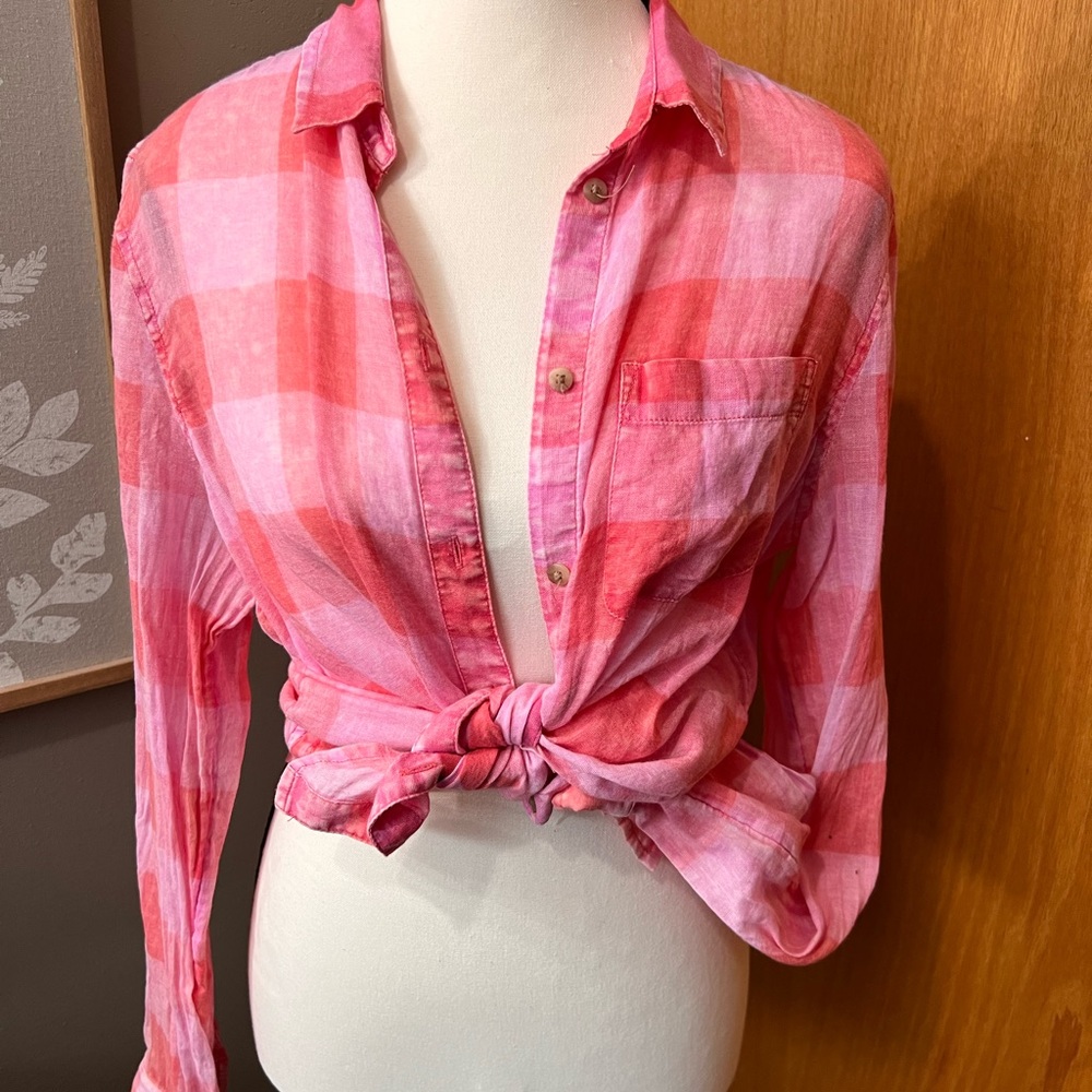American Eagle Plaid Button-down